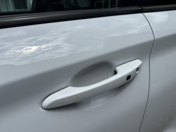 Photo 10 du bon plan HYUNDAI Kona 1.6 CRDi 136ch Executive DCT-7 Euro6d-T EVAP occasion à 17900 €