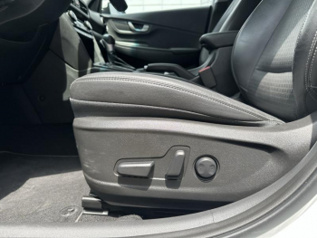 Photo 20 du bon plan HYUNDAI Kona 1.6 CRDi 136ch Executive DCT-7 Euro6d-T EVAP occasion à 17900 €