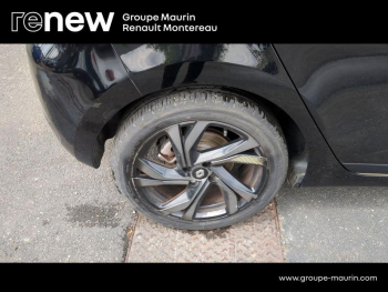 Photo 17 du bon plan RENAULT Clio 1.6 E-Tech hybride 145ch Engineered occasion à 20890 €