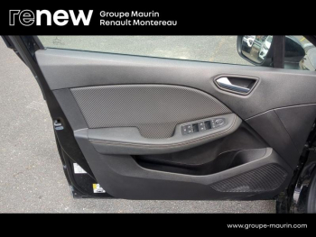 Photo 22 du bon plan RENAULT Clio 1.6 E-Tech hybride 145ch Engineered occasion à 20890 €