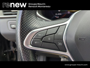Photo 26 du bon plan RENAULT Clio 1.6 E-Tech hybride 145ch Engineered occasion à 20890 €