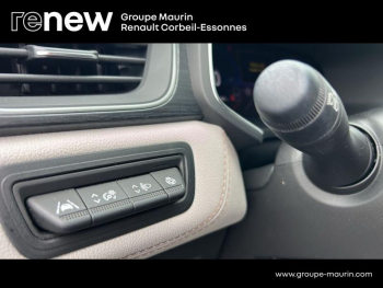 Photo 18 du bon plan RENAULT Captur 1.6 E-Tech hybride 145ch Initiale Paris -21B occasion à 20890 €