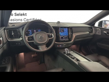 Photo 4 du bon plan VOLVO XC60 T6 Hybride Rechargeable 253 + 145ch Black Edition Geartronic 8 AWD occasion à 49900 €