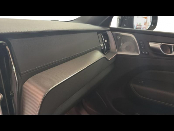 Photo 11 du bon plan VOLVO XC60 T6 Hybride Rechargeable 253 + 145ch Black Edition Geartronic 8 AWD occasion à 49900 €