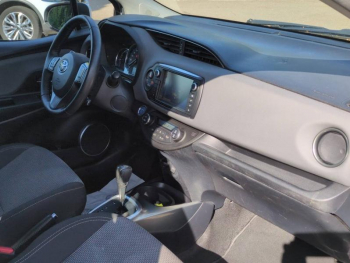 Photo 15 du bon plan TOYOTA Yaris HSD 100h Dynamic 5p occasion à 11900 €