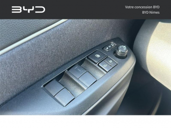 Photo 25 du bon plan TOYOTA Yaris Cross 116h Design MY22 occasion à 20900 €