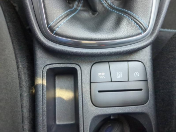 Photo 30 du bon plan FORD Fiesta 1.0 Flexifuel 95ch Active X 5p occasion à 14990 €