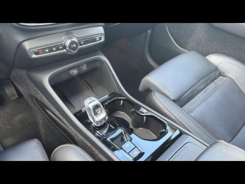 Photo 22 du bon plan VOLVO XC40 D3 AdBlue 150ch Inscription Luxe Geartronic 8 occasion à 23990 €