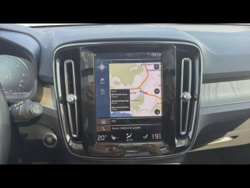 Photo 31 du bon plan VOLVO XC40 D3 AdBlue 150ch Inscription Luxe Geartronic 8 occasion à 23990 €