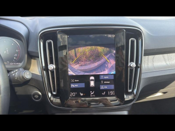 Photo 33 du bon plan VOLVO XC40 D3 AdBlue 150ch Inscription Luxe Geartronic 8 occasion à 23990 €