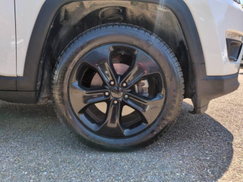 Photo 10 du bon plan JEEP Compass 2.0 MultiJet II 140ch Brooklyn Edition 4x4 BVA9 occasion à 15900 €