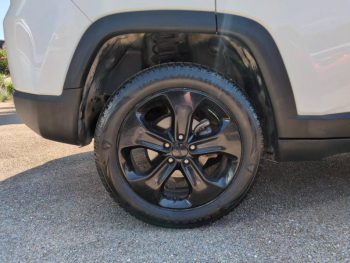 Photo 11 du bon plan JEEP Compass 2.0 MultiJet II 140ch Brooklyn Edition 4x4 BVA9 occasion à 15900 €