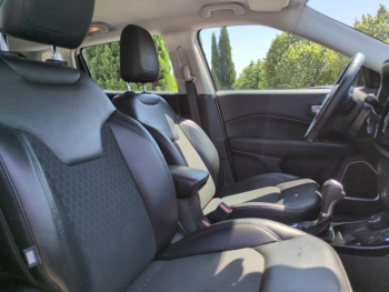Photo 14 du bon plan JEEP Compass 2.0 MultiJet II 140ch Brooklyn Edition 4x4 BVA9 occasion à 15900 €