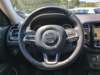 Photo 20 du bon plan JEEP Compass 2.0 MultiJet II 140ch Brooklyn Edition 4x4 BVA9 occasion à 15900 €