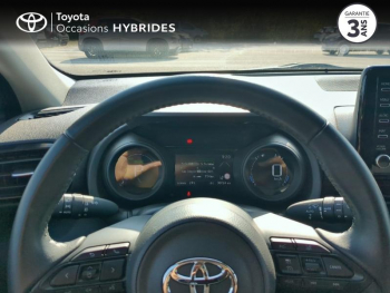 Photo 13 du bon plan TOYOTA Yaris 116h Design 5p MY21 occasion à 20500 €