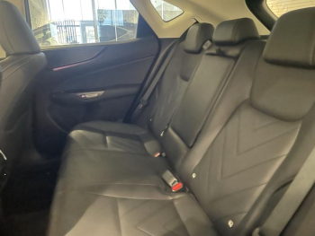 Photo 14 du bon plan LEXUS NX 450h+ Executive 4WD occasion à 52890 €