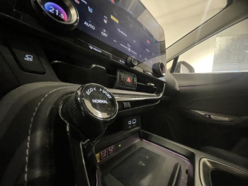 Photo 25 du bon plan LEXUS NX 450h+ Executive 4WD occasion à 52890 €