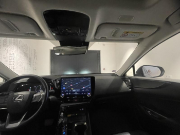 Photo 29 du bon plan LEXUS NX 450h+ Executive 4WD occasion à 52890 €