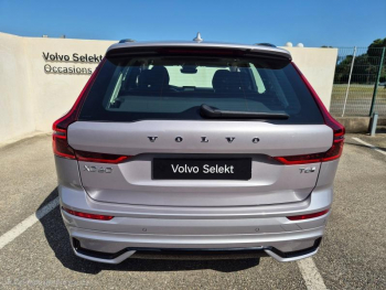 Photo 11 du bon plan VOLVO XC60 T6 Hybride Rechargeable 350ch Plus Style Dark Geartronic 8 AWD occasion à 69900 €