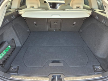 Photo 8 du bon plan VOLVO V60 B4 197ch Plus Style Dark DCT 7 occasion à 51490 €