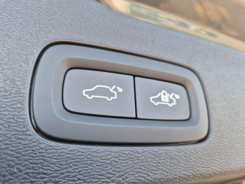Photo 26 du bon plan VOLVO V60 B4 197ch Plus Style Dark DCT 7 occasion à 51490 €