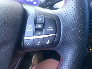 Photo 21 du bon plan FORD Kuga 2.5 Duratec 190ch Flexifuel FHEV E85 ST-Line Business BVA occasion à 27900 €