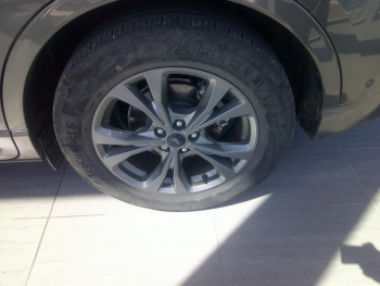 Photo 25 du bon plan FORD Kuga 2.5 Duratec 190ch Flexifuel FHEV E85 ST-Line Business BVA occasion à 27900 €