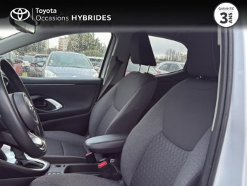 Photo 11 du bon plan TOYOTA Yaris 116h Design 5p MY22 occasion à 19200 €
