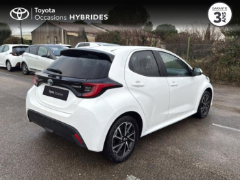 Photo 18 du bon plan TOYOTA Yaris 116h Design 5p MY22 occasion à 19200 €