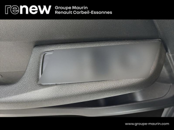 Photo 18 du bon plan RENAULT Clio 1.6 E-Tech hybride 140ch Zen -21N occasion à 13790 €