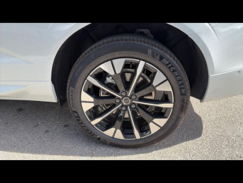 Photo 10 du bon plan VOLVO XC60 T6 Hybride Rechargeable 253 + 145ch Ultra Style Dark Geartronic 8 AWD occasion à 69900 €