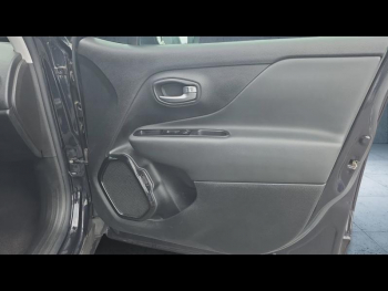 Photo 19 du bon plan JEEP Renegade 1.6 MultiJet 120ch Brooklyn Edition MY20 occasion à 17490 €