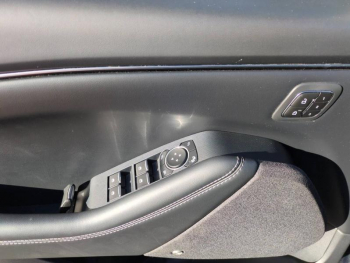 Photo 14 du bon plan FORD Mustang Mach-E 269ch Standard Range 76kWh Mach-E Propulsion occasion à 30900 €