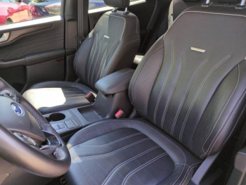 Photo 19 du bon plan FORD Kuga 2.5 Duratec 190ch FHEV E85 Vignale BVA occasion à 25900 €