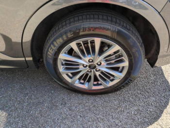 Photo 29 du bon plan FORD Kuga 2.5 Duratec 190ch FHEV E85 Vignale BVA occasion à 25900 €