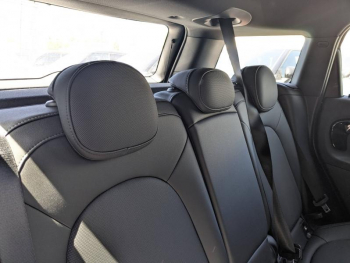 Photo 14 du bon plan MINI Countryman Cooper 136ch  Essential BVA7 occasion à 28490 €