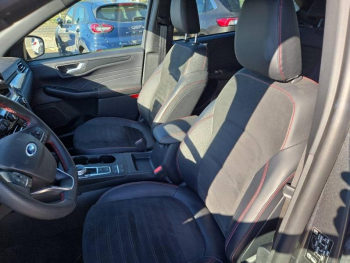 Photo 13 du bon plan FORD Kuga 2.5 Duratec 225ch PHEV ST-Line X BVA occasion à 25490 €