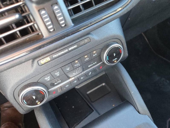 Photo 31 du bon plan FORD Kuga 2.5 Duratec 225ch PHEV ST-Line X BVA occasion à 25490 €