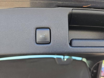 Photo 43 du bon plan FORD Kuga 2.5 Duratec 225ch PHEV ST-Line X BVA occasion à 25490 €