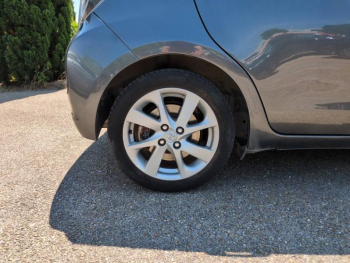 Photo 11 du bon plan TOYOTA Yaris HSD 100h Style 5p occasion à 9790 €