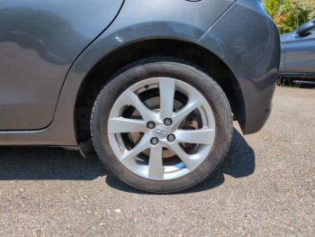 Photo 12 du bon plan TOYOTA Yaris HSD 100h Style 5p occasion à 9790 €