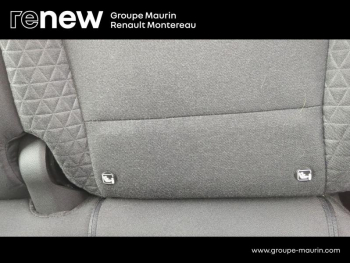 Photo 19 du bon plan RENAULT Captur 1.6 E-Tech full hybrid 145ch Evolution occasion à 21490 €