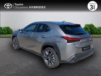Photo 2 du bon plan LEXUS UX 250h 2WD Premium Edition MY22 occasion à 24506 €