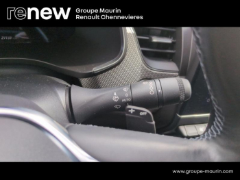 Photo 20 du bon plan RENAULT Arkana 1.3 TCe mild hybrid 140ch Techno EDC -22 occasion à 22999 €