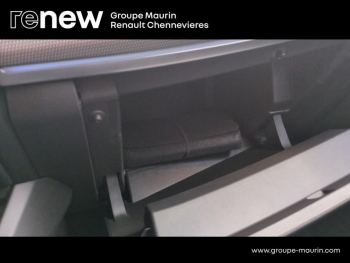 Photo 26 du bon plan RENAULT Arkana 1.3 TCe mild hybrid 140ch Techno EDC -22 occasion à 22999 €