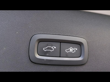 Photo 13 du bon plan VOLVO XC40 B3 163ch Ultra DCT 7 occasion à 38990 €
