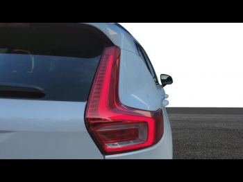 Photo 15 du bon plan VOLVO XC40 B3 163ch Ultra DCT 7 occasion à 38990 €