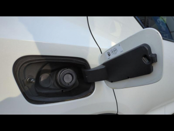 Photo 17 du bon plan VOLVO XC40 B3 163ch Ultra DCT 7 occasion à 38990 €