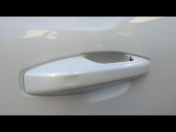 Photo 18 du bon plan VOLVO XC40 B3 163ch Ultra DCT 7 occasion à 38990 €