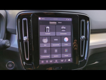 Photo 38 du bon plan VOLVO XC40 B3 163ch Ultra DCT 7 occasion à 38990 €